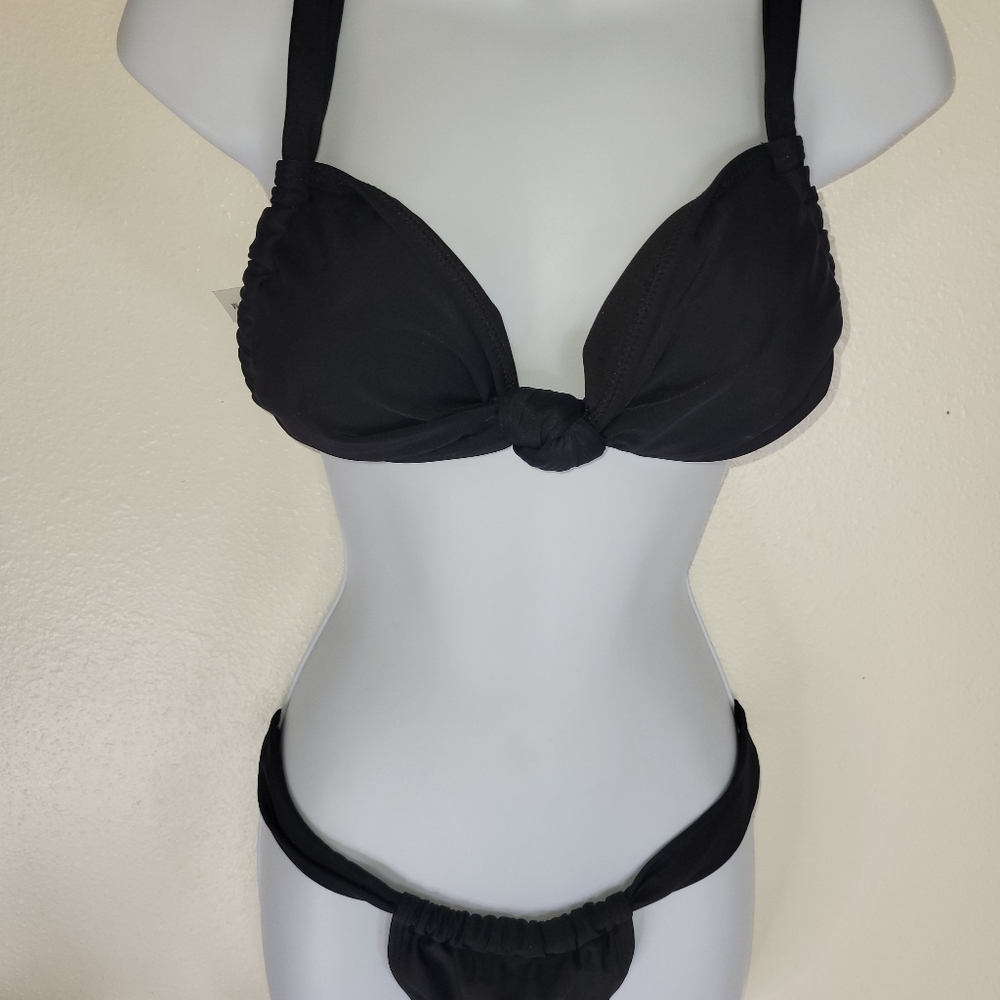 Black Bikini Set - Picture 4 of 16